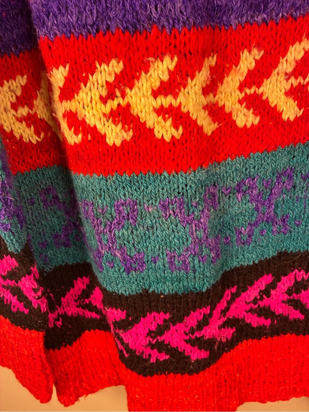 VTG One of a Kind Handmade in Bolivia Wool Sweater - Picture 14 of 15